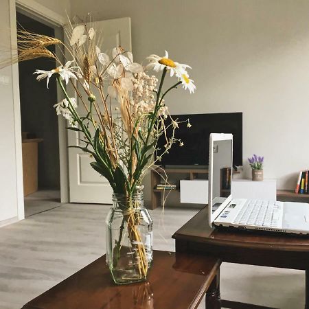 Azzurro Apartment - Ideal For Your Seaside Escape In Бургас Экстерьер фото