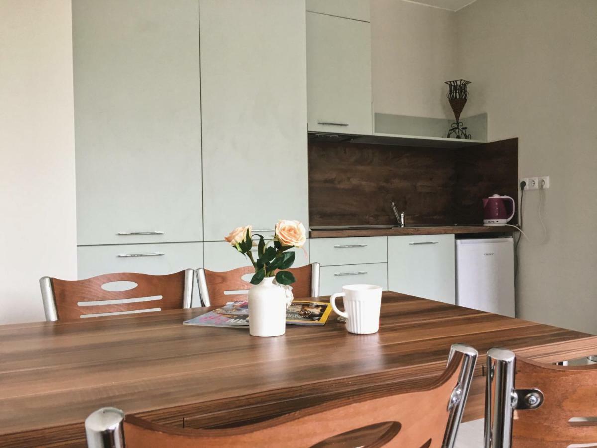 Azzurro Apartment - Ideal For Your Seaside Escape In Бургас Экстерьер фото