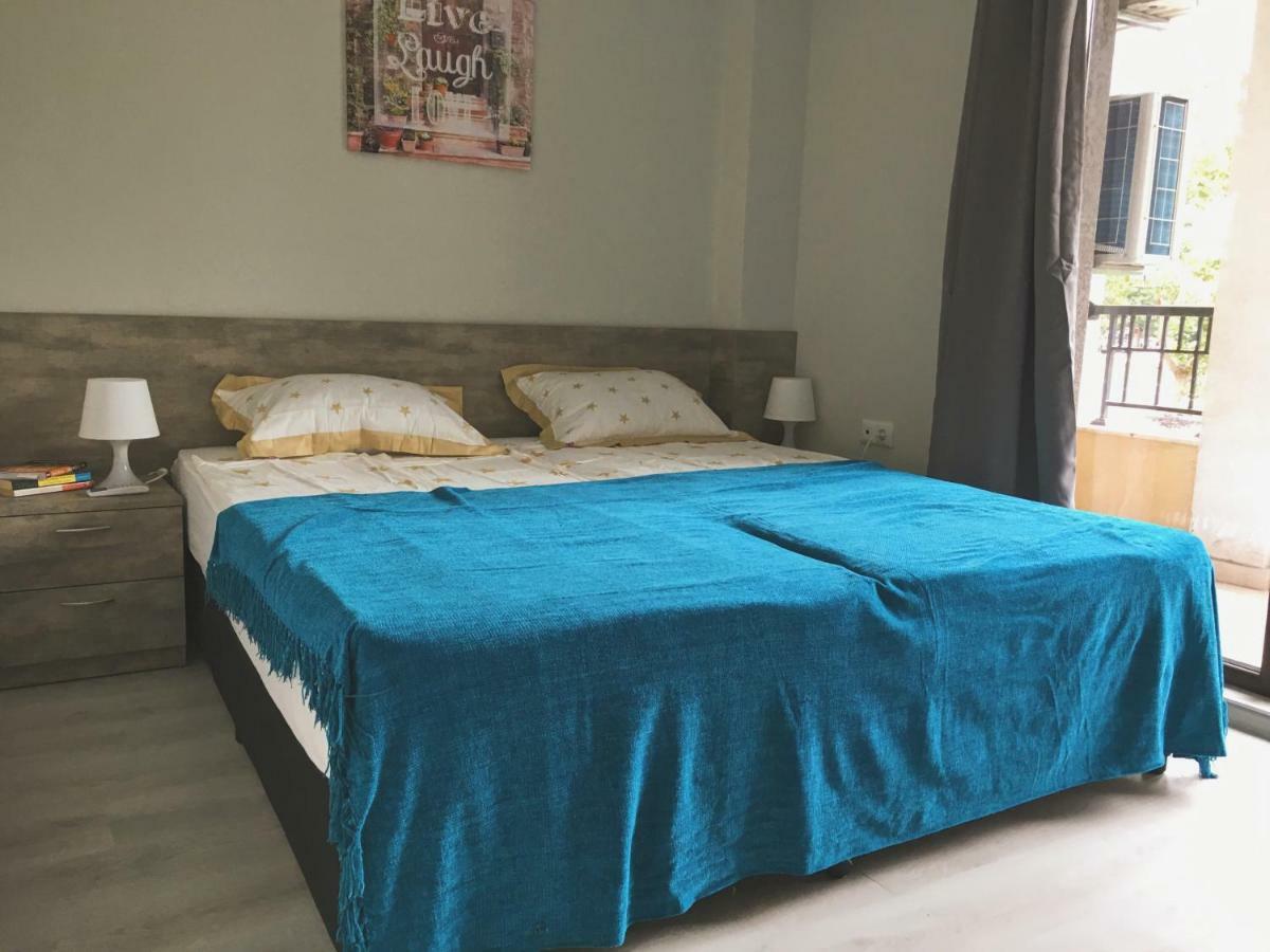 Azzurro Apartment - Ideal For Your Seaside Escape In Бургас Экстерьер фото